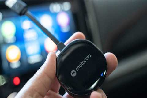 ❤ Motorola’s wireless Android Auto dongle is dead simple, and very quick to pair