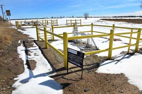 Colorado’s largest oil, gas producer wants wells within 2,000 feet of homes