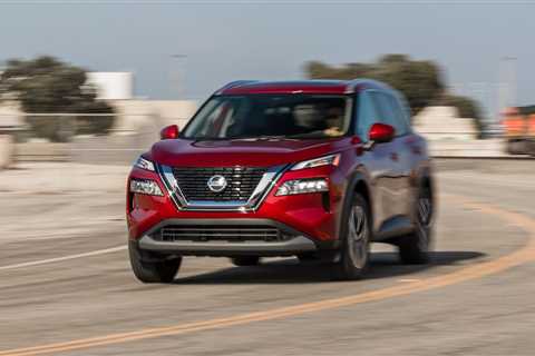 2021 Nissan Rogue SV: How Well Does It Perform at the Track?