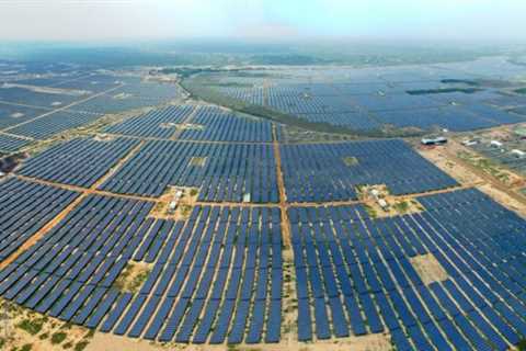 Adani Green switches on 390 MW wind-solar hybrid power plant in India – pv magazine Australia