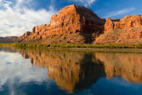 Deep Water Under The Colorado Plateau Reveals a Hidden Surprise