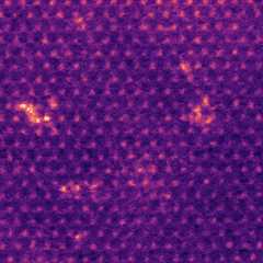 Scientists Reveal The First Images of Atoms ‘Swimming’ in Liquid