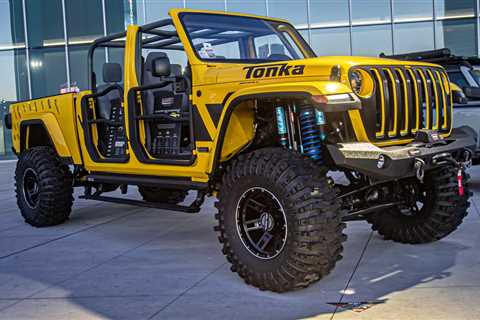 Full-Size Cummins-Powered Jeep Gladiator at SEMA 2022