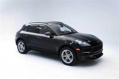 The Classic Look: Pre-Owned Porsche Macan In Black - Welcome to Travelingalore