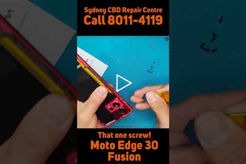 Why is this camera glass stuck? [MOTO EDGE 30 FUSION] | Sydney CBD Repair Centre #shorts