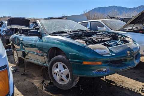 Junkyard Gem: 1997 Pontiac Sunfire SE Convertible