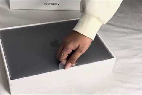 Unboxing my Macbook Air M1 in 2025! 🤍✨