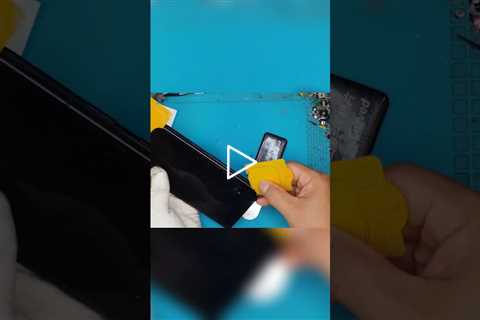 Pixel Screen Removal: How to Safely Replace Your Display [PIXEL 9 PRO XL FOLD] | Sydney CBD Repair