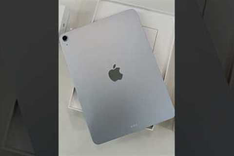 The blue💙 iPad air m3 everyone’s talking about! 😱 Hands-on! #shorts #trending #apple #ipad