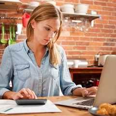 Apple updates three icons with Liquid Glass to prove it still matters